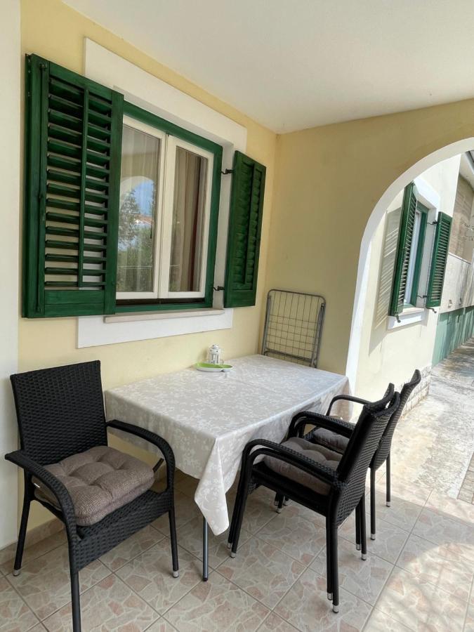 Apartments Antonija Punta Skala Next To Falkensteiner Resort Petrcane Εξωτερικό φωτογραφία