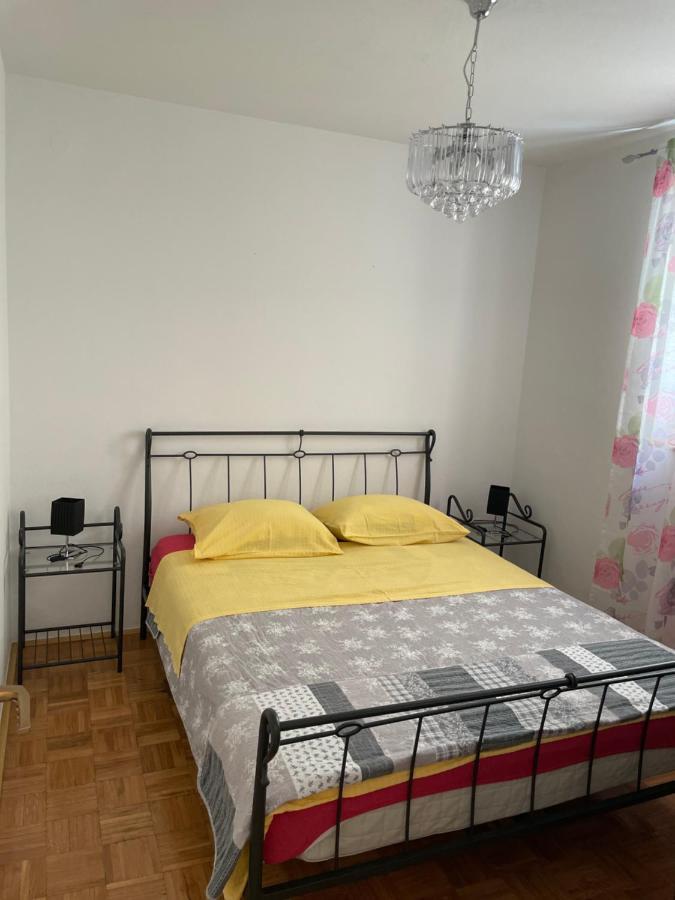 Apartments Antonija Punta Skala Next To Falkensteiner Resort Petrcane Εξωτερικό φωτογραφία