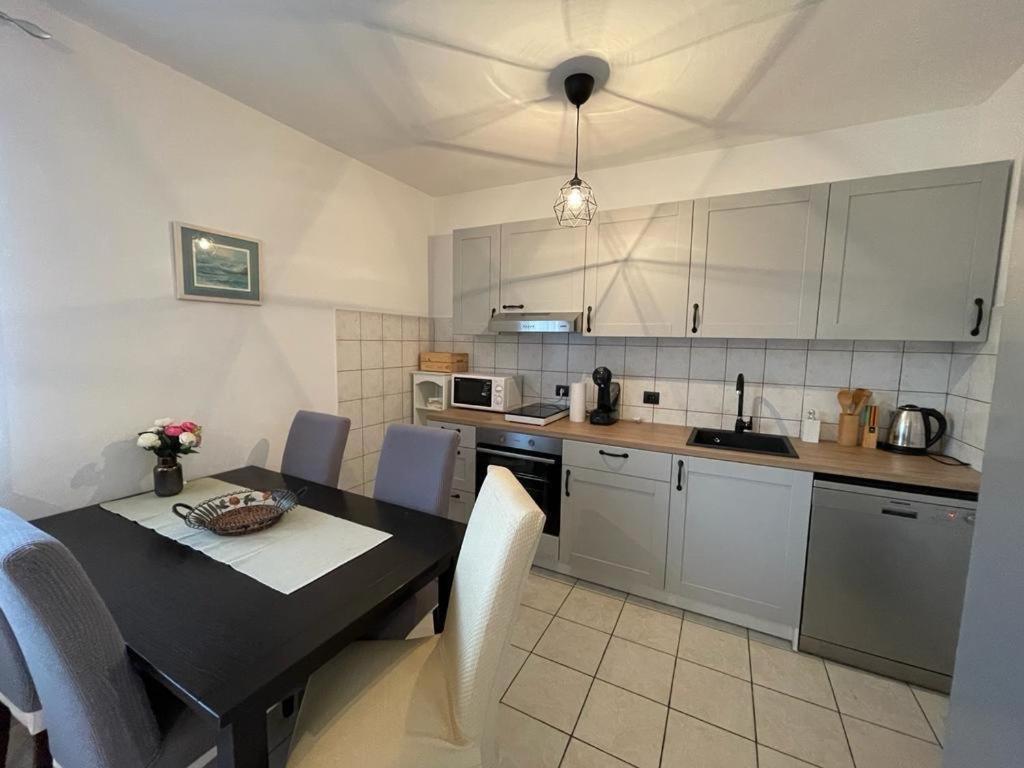Apartments Antonija Punta Skala Next To Falkensteiner Resort Petrcane Εξωτερικό φωτογραφία