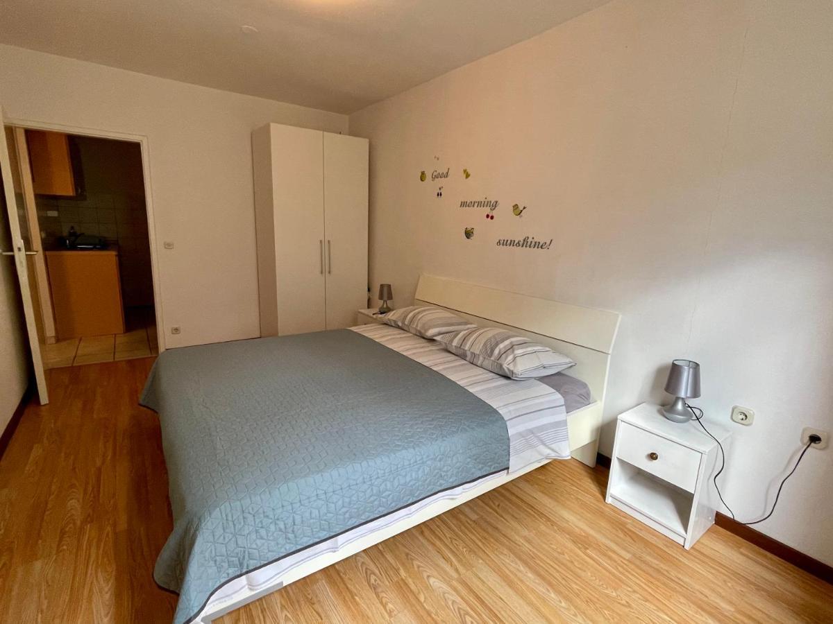 Apartments Antonija Punta Skala Next To Falkensteiner Resort Petrcane Εξωτερικό φωτογραφία