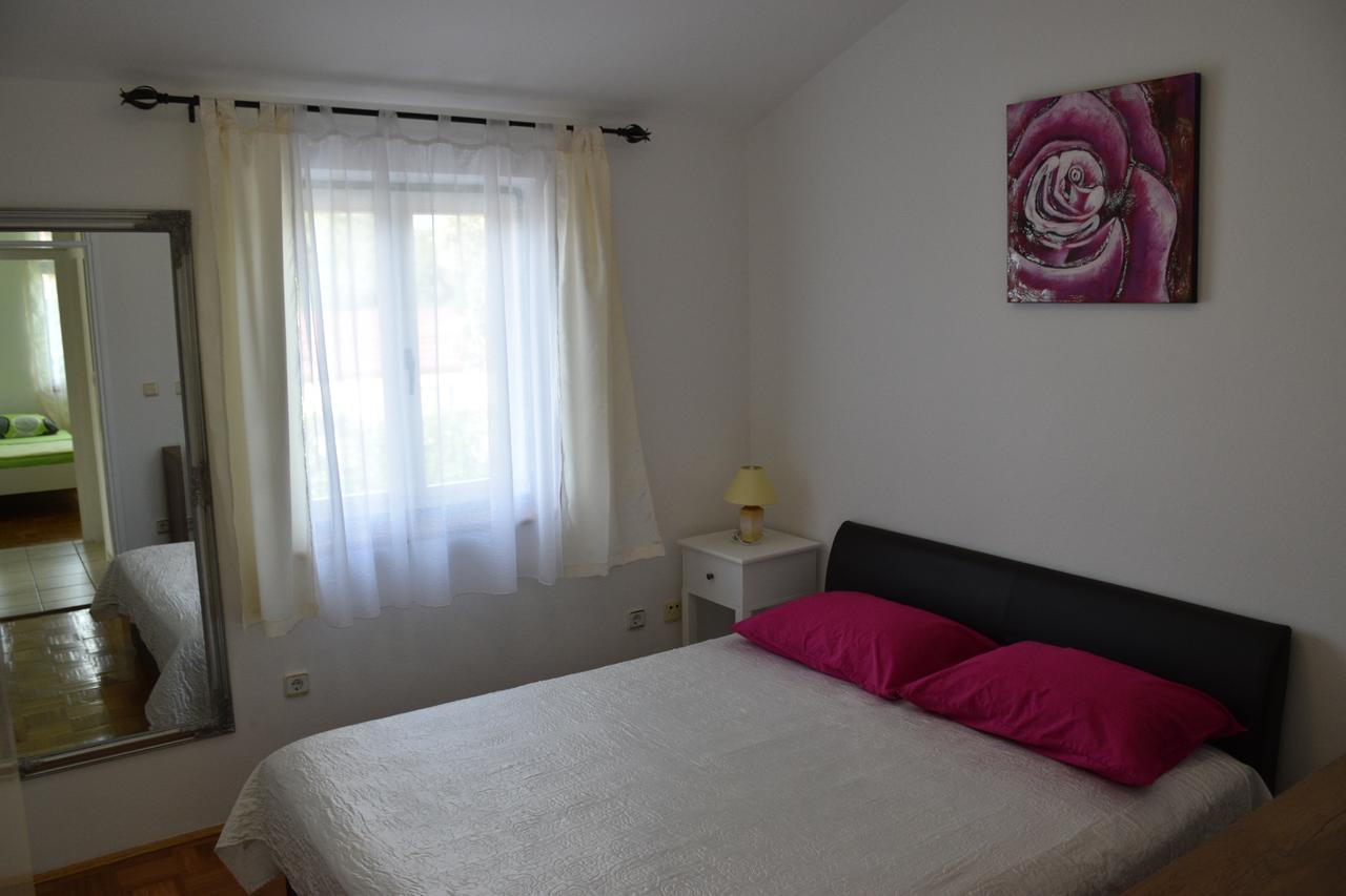 Apartments Antonija Punta Skala Next To Falkensteiner Resort Petrcane Εξωτερικό φωτογραφία