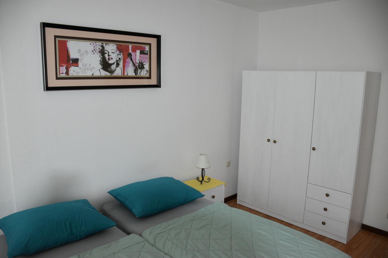 Apartments Antonija Punta Skala Next To Falkensteiner Resort Petrcane Εξωτερικό φωτογραφία